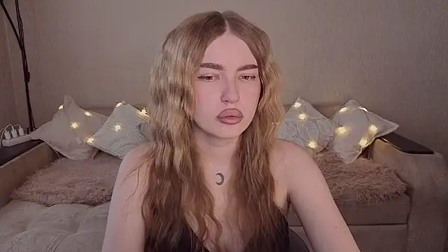 ViolettaLopez online show from 25, 4, 2026