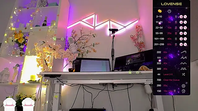 Elena-Marilyn online show from 10, 4, 2026