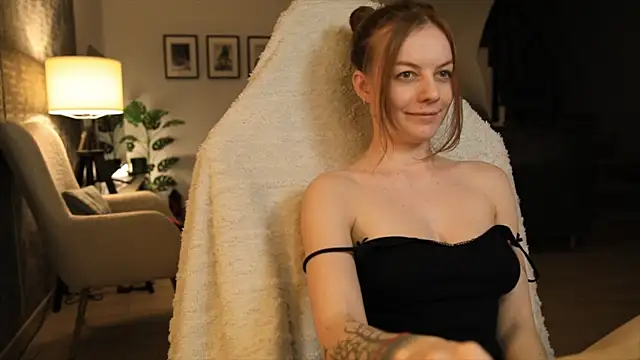 LadyInBad online show from 22, 2, 2025