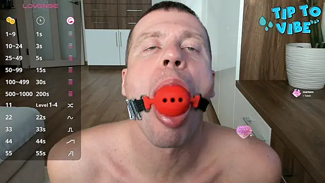 Snapshot of Smallnipples chatting on 8, 12, 2024 Smallnipples online show from 8, 12, 2024