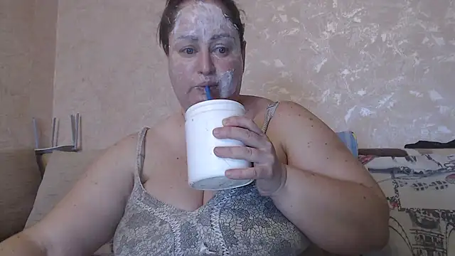 Amy August online show from 9, 3, 2025