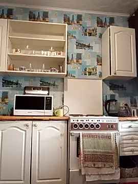 Amy August online show from 16, 3, 2025