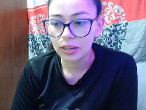 Snapshot of mayhott2 chatting on 9, 3, 2025 mayhott2 online show from 9, 3, 2025