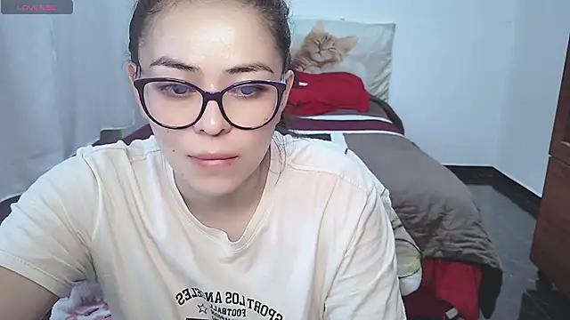 mayhott2 online show from 20, 5, 2026