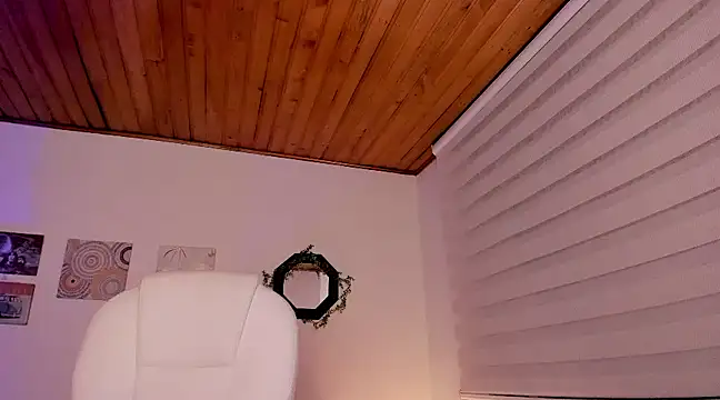 kinky rider online show from 8, 12, 2024