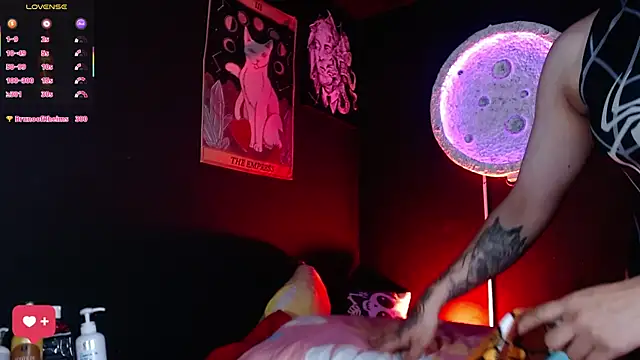 girl intense444 online show from 7, 4, 2026