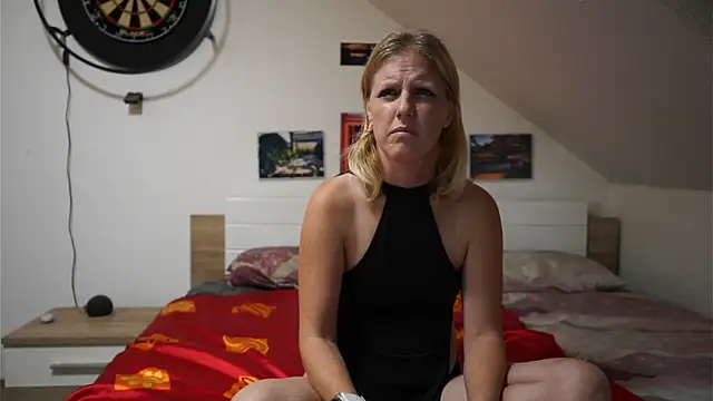 Moistdevil online show from 15, 10, 2025