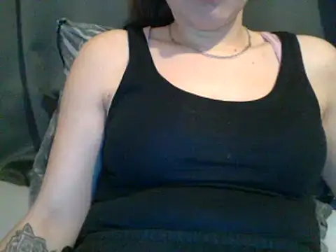 Snapshot of geilmeisje98 chatting on 14, 2, 2025 geilmeisje98 online show from 14, 2, 2025