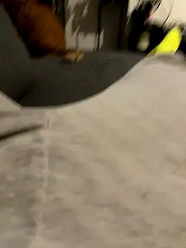 Snapshot of geilmeisje98 chatting on 24, 10, 2025 geilmeisje98 online show from 24, 10, 2025