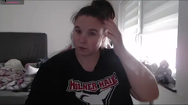 AureliaWinter online show from 2, 11, 2025