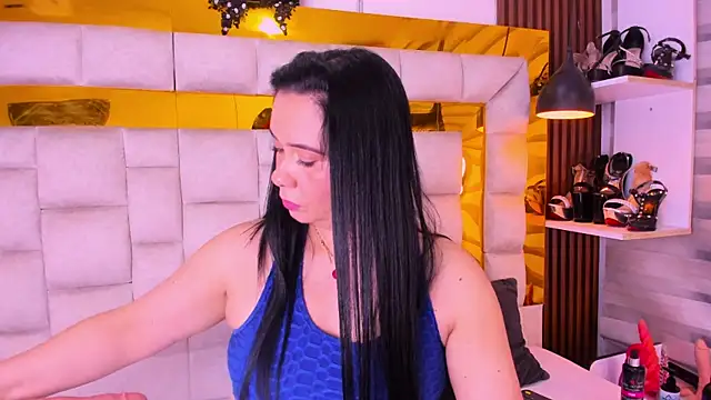 bigass monic online show from 12, 1, 2026