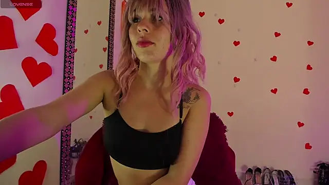 Cristina  Smith online show from 3, 3, 2025