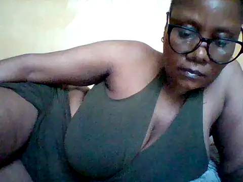 Snapshot of Africangal chatting on 2, 6, 2026 Africangal online show from 2, 6, 2026
