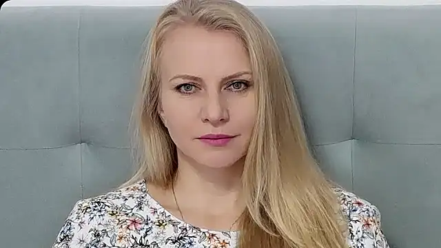 K  Adrienne online show from 27, 10, 2025