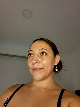 VickyHoult online show from 21, 3, 2025