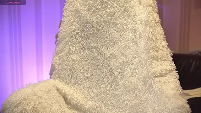 Danielle Thomas online show from 21, 12, 2024