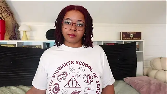 -khayaparker online show from 3, 3, 2026