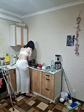 LazyTanukii online show from 27, 3, 2026