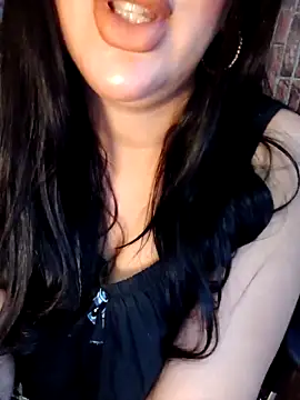 Snapshot of Queen_sousou chatting on 11, 9, 2025 Queen sousou online show from 11, 9, 2025
