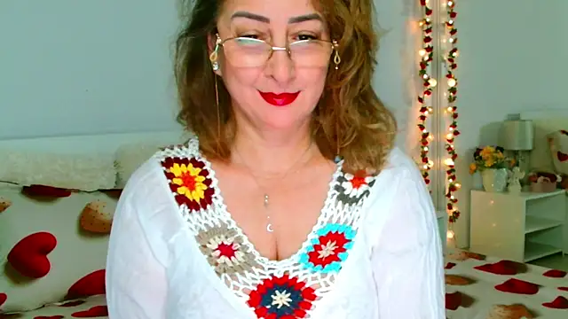 Snapshot of Tyana40 chatting on 15, 6, 2026 Tyana40 online show from 15, 6, 2026