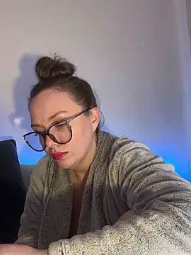 Snapshot of FemDom_RubyKnightXXO chatting on 11, 2, 2025 FemDom RubyKnightXXO online show from 11, 2, 2025