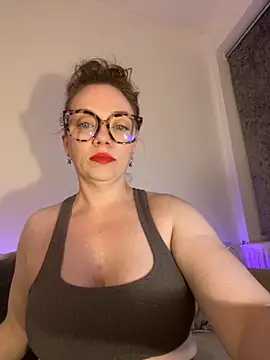 Snapshot of FemDom_RubyKnightXXO chatting on 11, 9, 2025 FemDom RubyKnightXXO online show from 11, 9, 2025