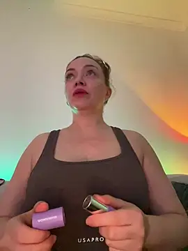 Snapshot of FemDom_RubyKnightXXO chatting on 2, 7, 2026 FemDom RubyKnightXXO online show from 2, 7, 2026