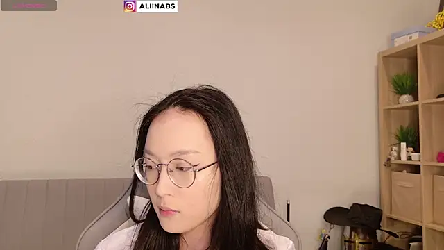 aliiiiiina online show from 16, 1, 2025