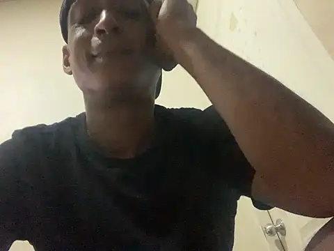 Snapshot of domigoodguy chatting on 20, 2, 2025 domigoodguy online show from 20, 2, 2025