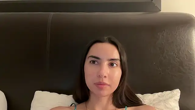 Snapshot of everybody_loves_pussy chatting on 1, 1, 2025 everybody loves pussy online show from 1, 1, 2025