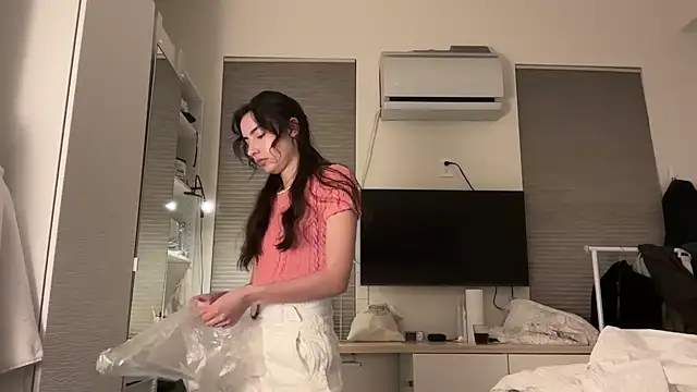 Snapshot of everybody_loves_pussy chatting on 8, 3, 2025 everybody loves pussy online show from 8, 3, 2025