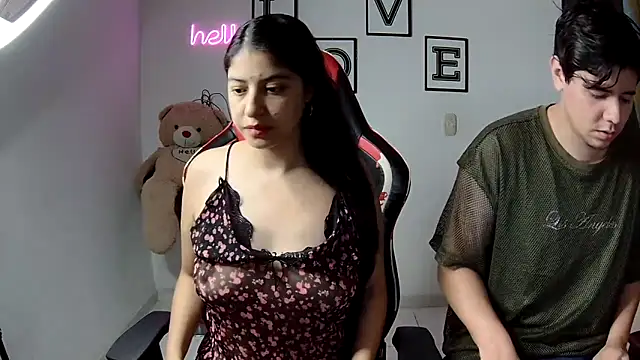 kim sex hot online show from 18, 10, 2025