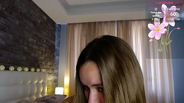 Snapshot of starrydoll chatting on 11, 5, 2026 starrydoll online show from 11, 5, 2026