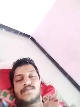 Snapshot of dzboy1994 chatting on 15, 11, 2025 dzboy1994 online show from 15, 11, 2025