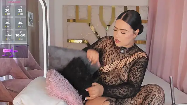 Snapshot of sophy_champagne chatting on 9, 7, 2026 sophy champagne online show from 9, 7, 2026