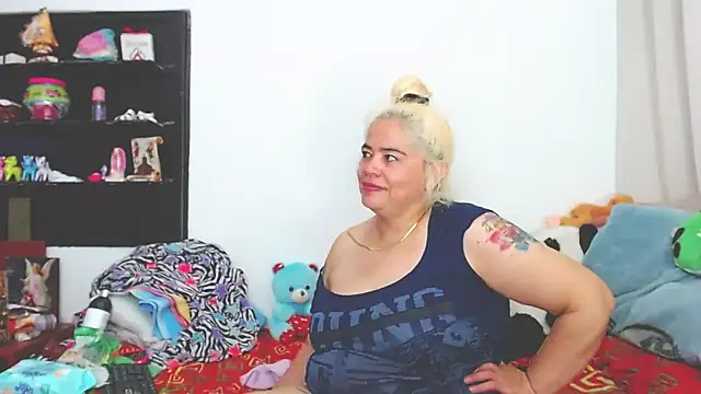 estrellita fugaz16x online show from 9, 1, 2025