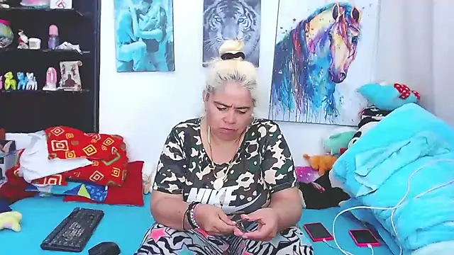 estrellita fugaz16x online show from 21, 1, 2025