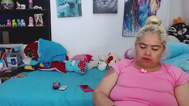 estrellita fugaz16x online show from 29, 1, 2025