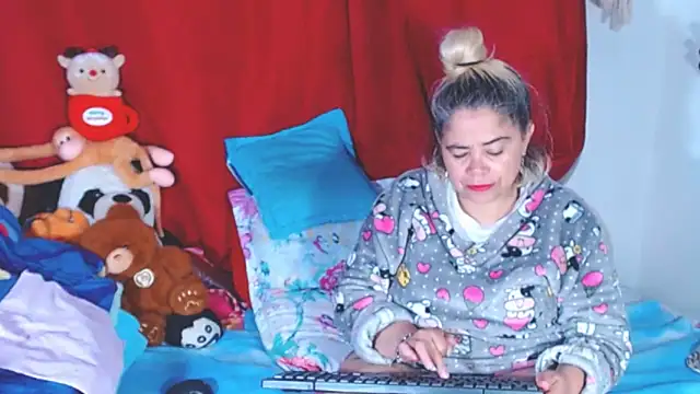 estrellita fugaz16x online show from 10, 11, 2025