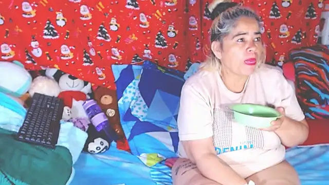 estrellita fugaz16x online show from 6, 2, 2026