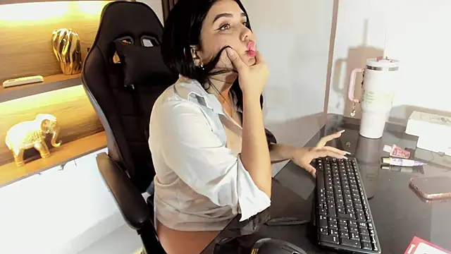 Maddysex  online show from 10, 3, 2025