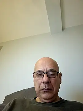 Snapshot of bygenio20199 chatting on 9, 11, 2025 bygenio20199 online show from 9, 11, 2025