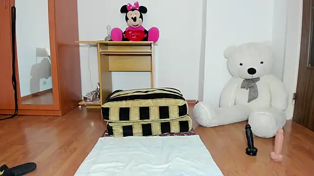 AnneQueen online show from 18, 12, 2024