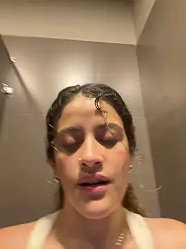 alana15 online show from 4, 12, 2024