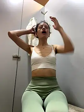 alana15 online show from 2, 11, 2025