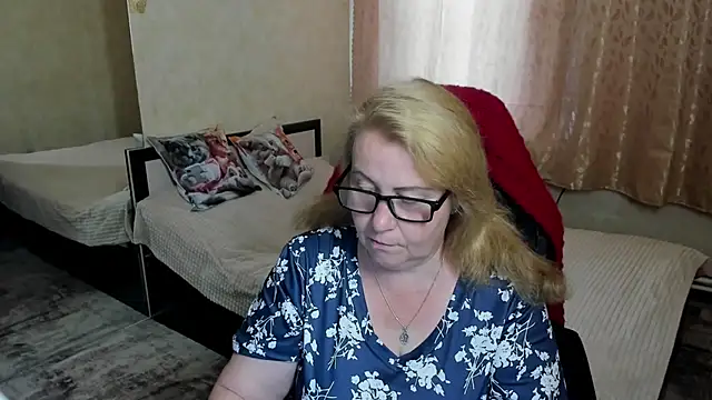 Frau Marta online show from 6, 6, 2026