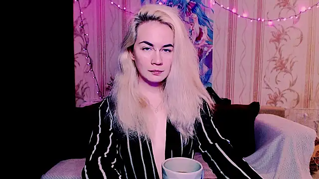 xxxcharismaaa online show from 31, 5, 2026