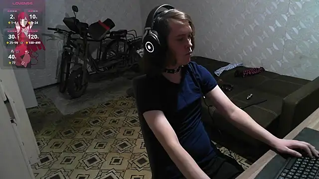 Shad0wFemb0y online show from 28, 3, 2026