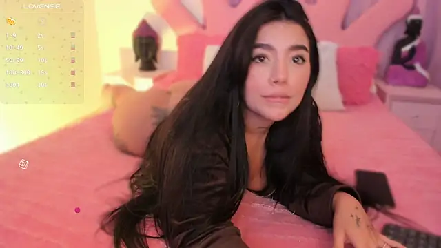 shantall vidales  online show from 28, 9, 2025