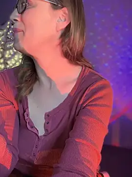 MaiseKnox online show from 9, 1, 2025